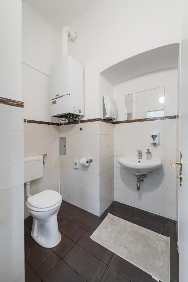 Central City Rooms By Home2 Wien Ngoại thất bức ảnh